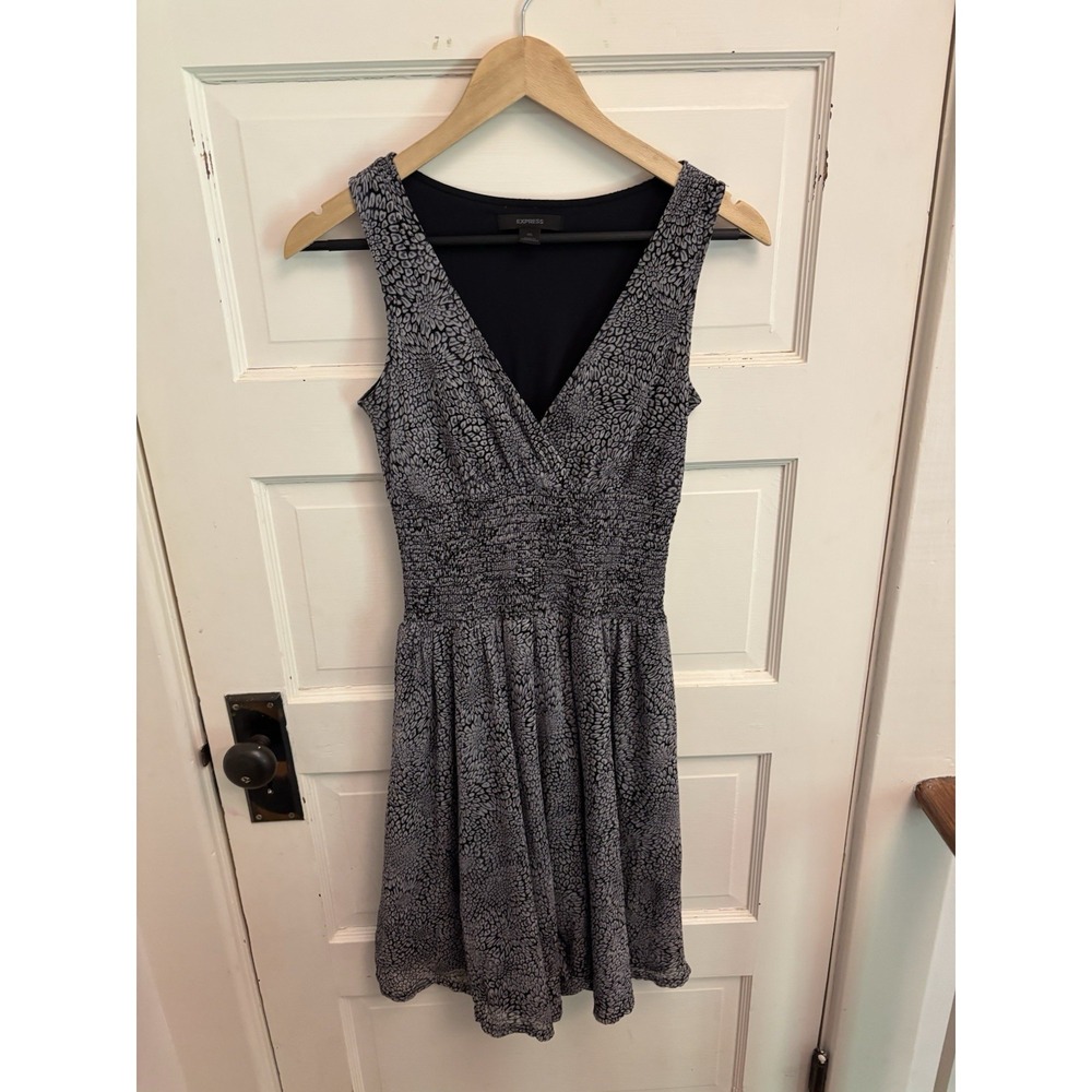 Express Women's Gray Floral Sleeveless Dress Y2K Ruched Waist V-Neck Size XS